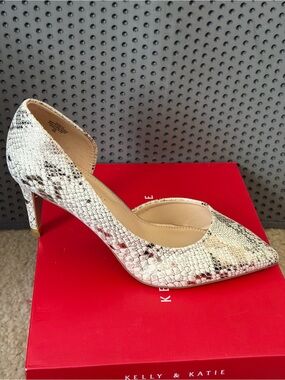 Kelly & Katie White Snake-Print D'Orsay Pointed Heel